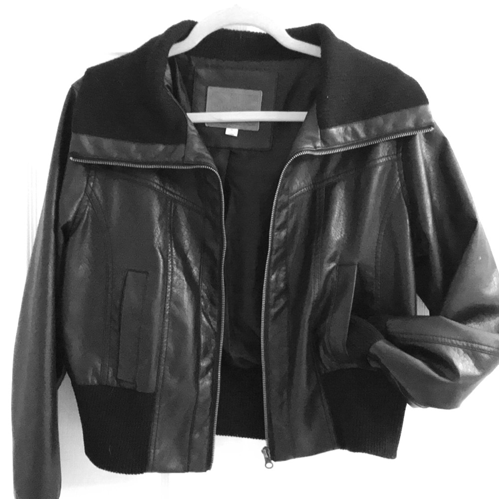 Black Leather Jacket w Knit Collar and Sleeves